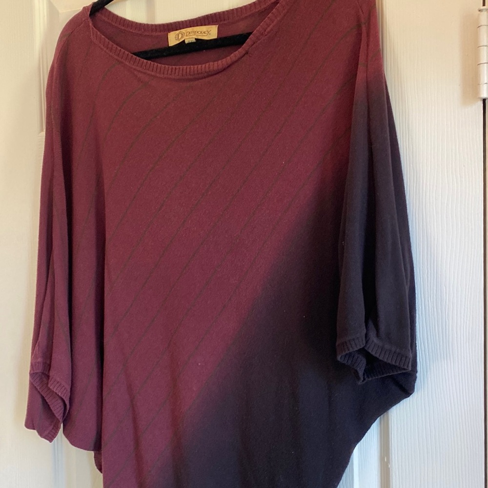 Democracy Knit Ombre Stripe Poncho Style Sweater. Burgundy and Black. Size XL - Picture 4 of 6